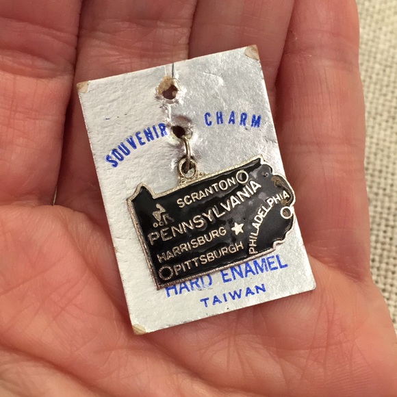 Souvenir State of PENNSYLVANIA Cloisonné Charm - Picture 5 of 11